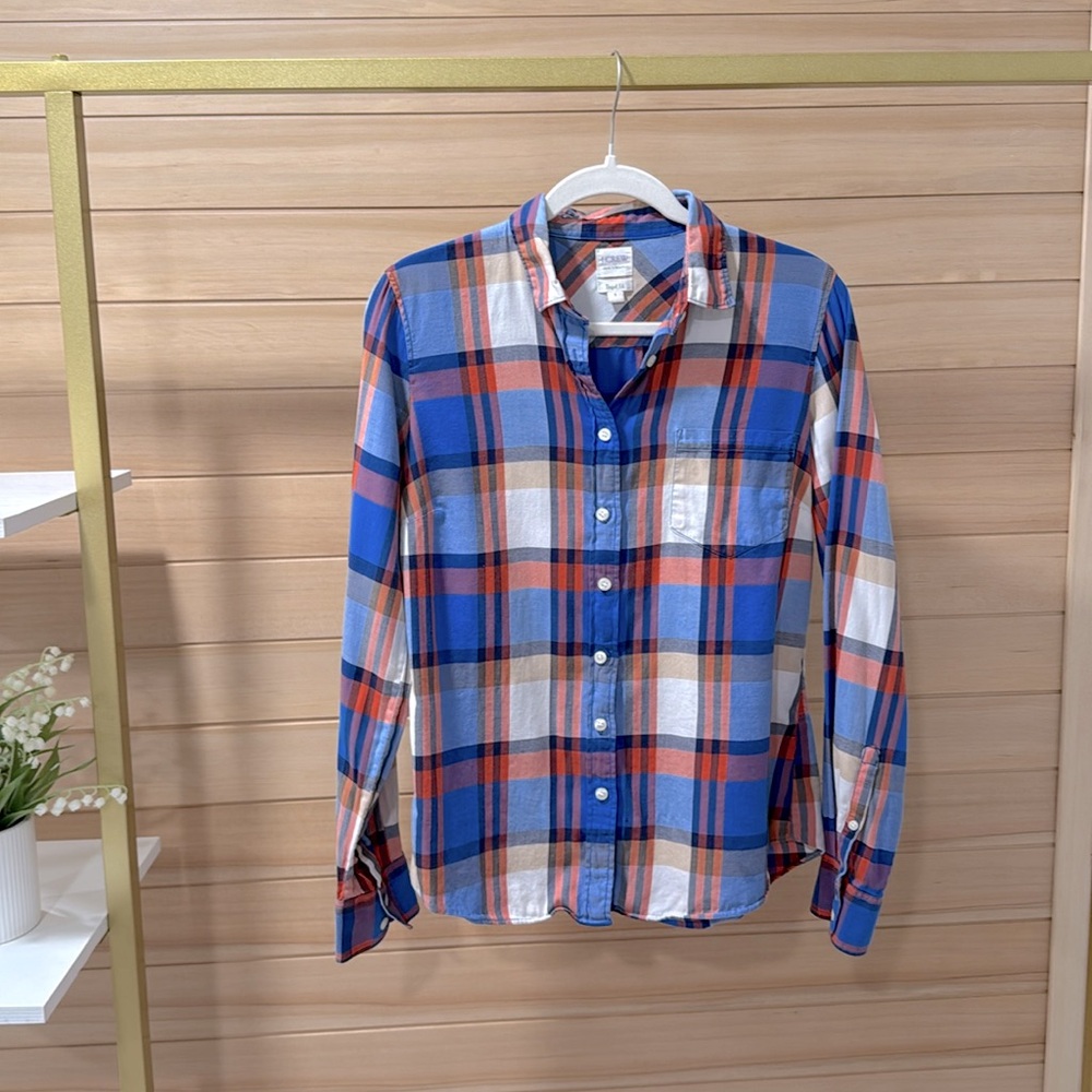 J.CREW perfect fit plaid button up shirt